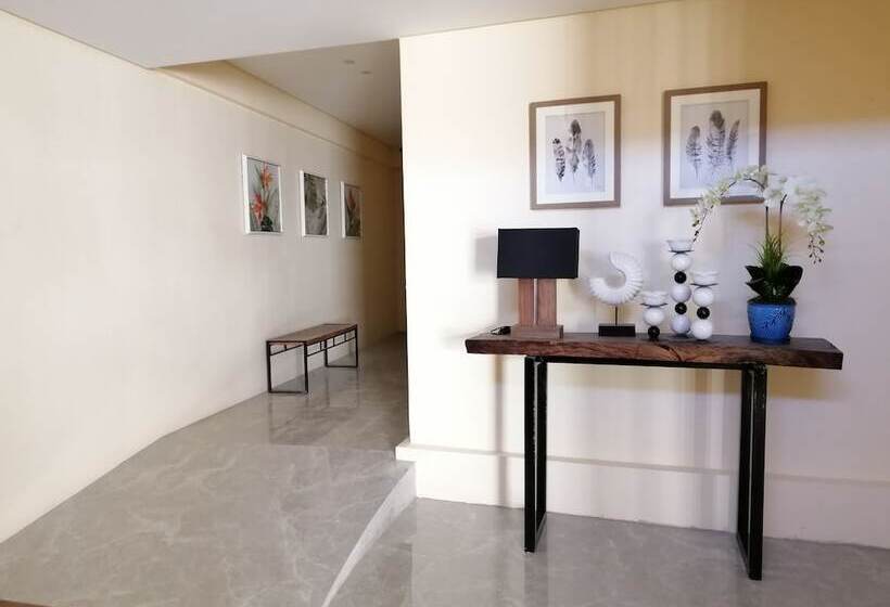 Hotelli Proxy By The Oriental Albay