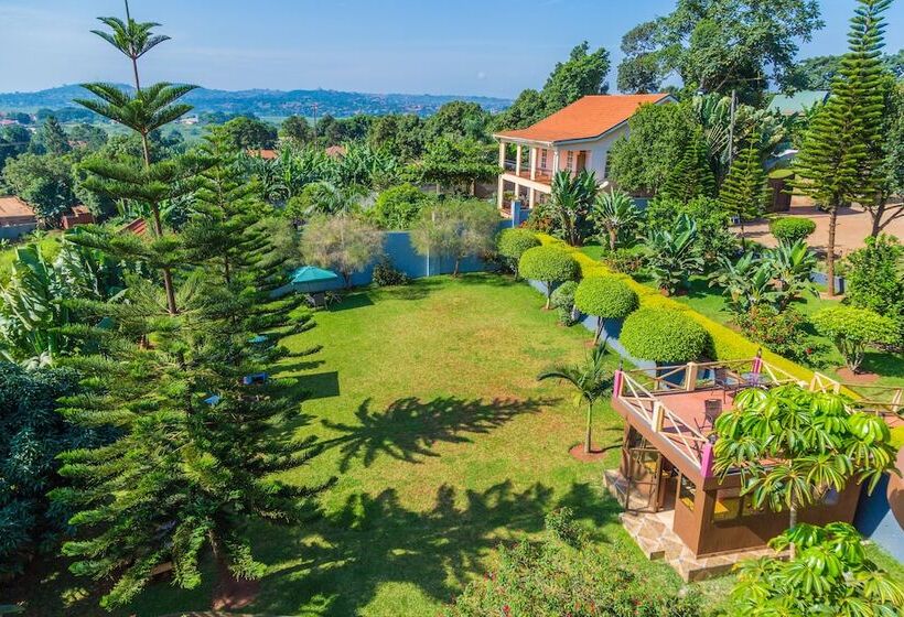 Shine Country Resort Hotel   Hostel