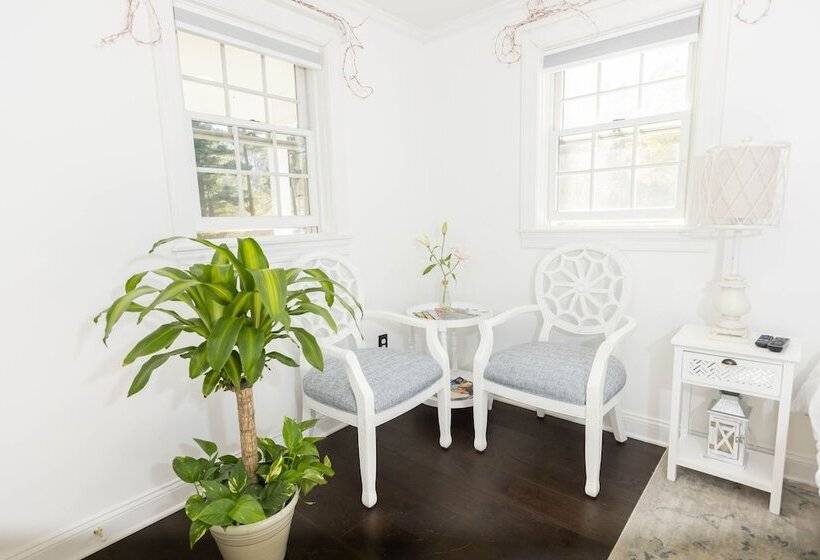 住宿加早餐  The Inn At Whitewing Farm