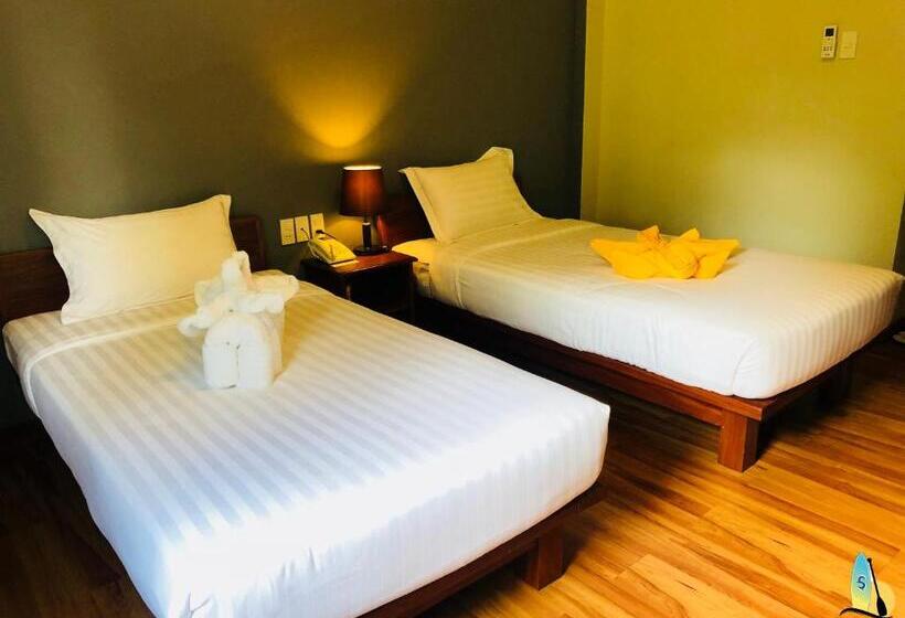 هتل Sea Breeze Lodge Ngapali