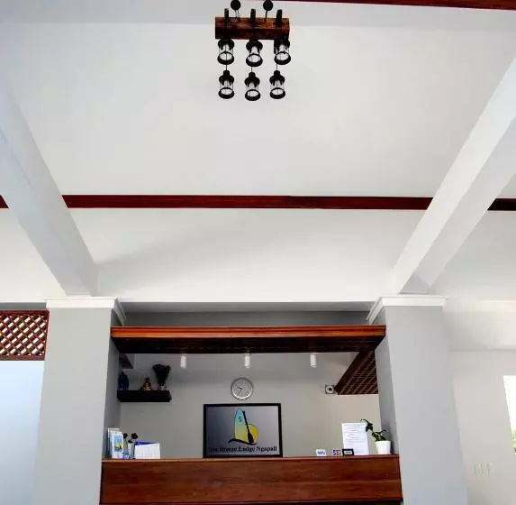 هتل Sea Breeze Lodge Ngapali