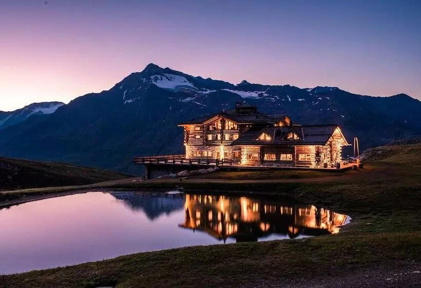 Hotelli Sunny Valley Mountain Lodge