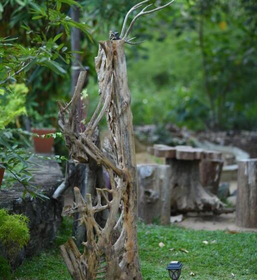 Пансион Hasthi Safari Cottage