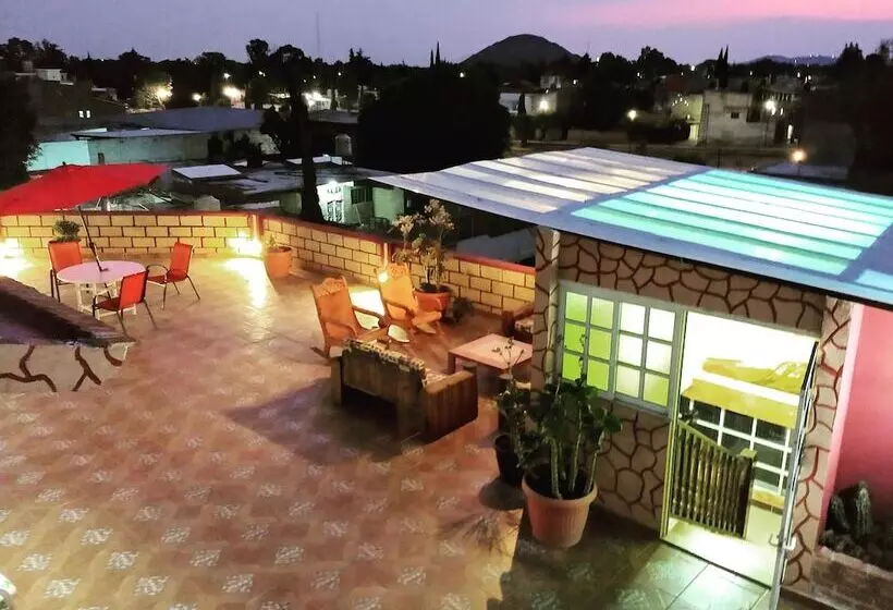 Villa Victoria Pirámides