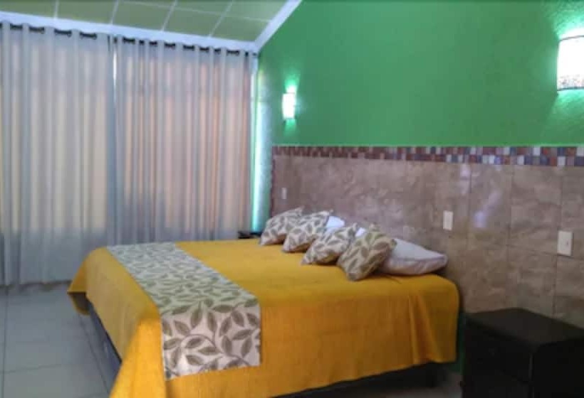 Villa Victoria Pirámides