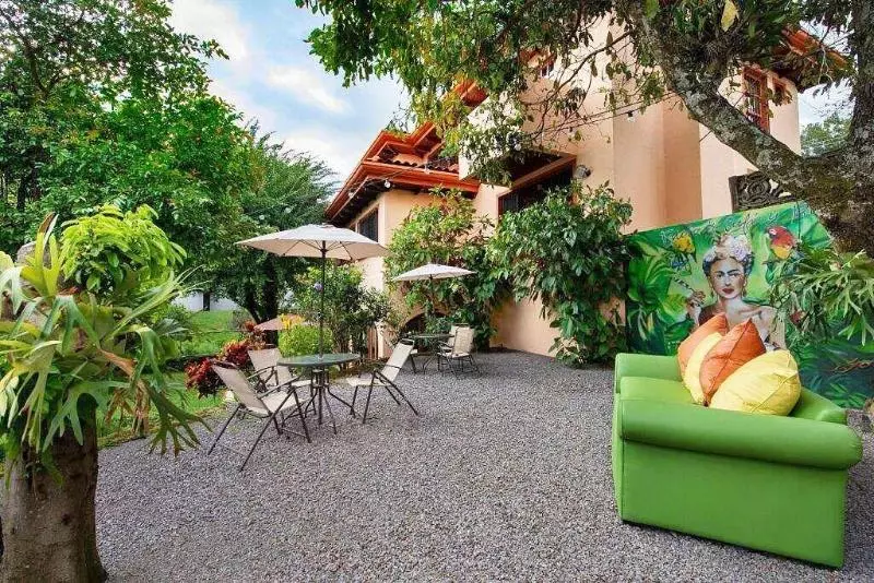 Retkeilymaja Luna Inn B&b