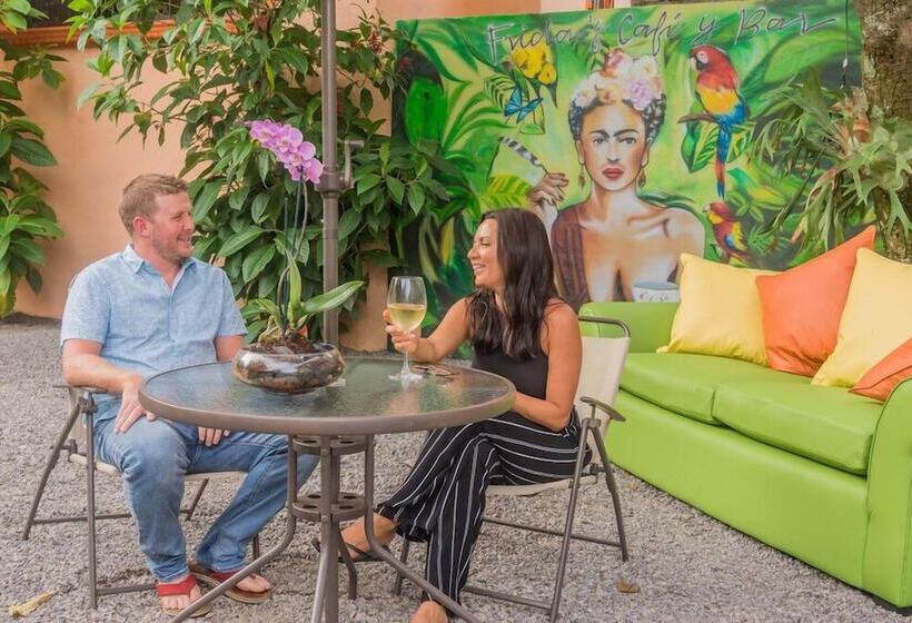 فندق صغير Luna Inn B&b