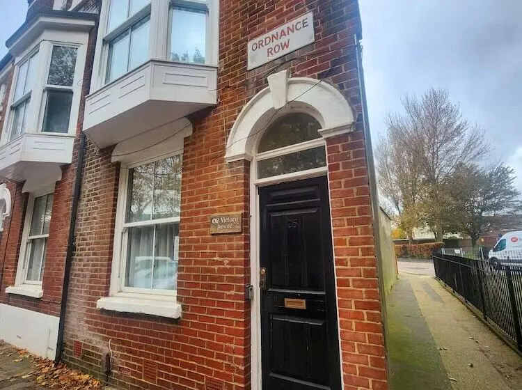 ベッドアンドブレックファースト Old Victory House Homestay