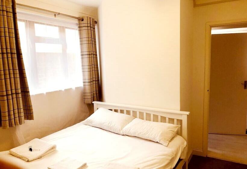 مبيت وإفطار Old Victory House Homestay