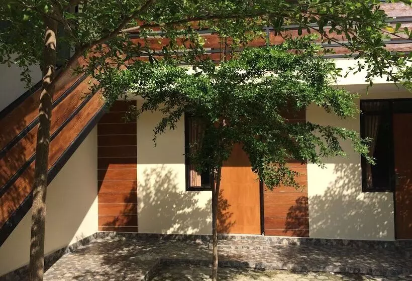 Hotelli Bamboe Inn Homestay