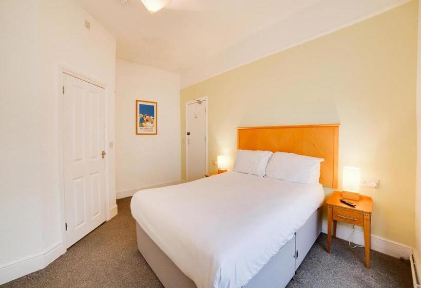 בית מלון כפרי Sea Breeze