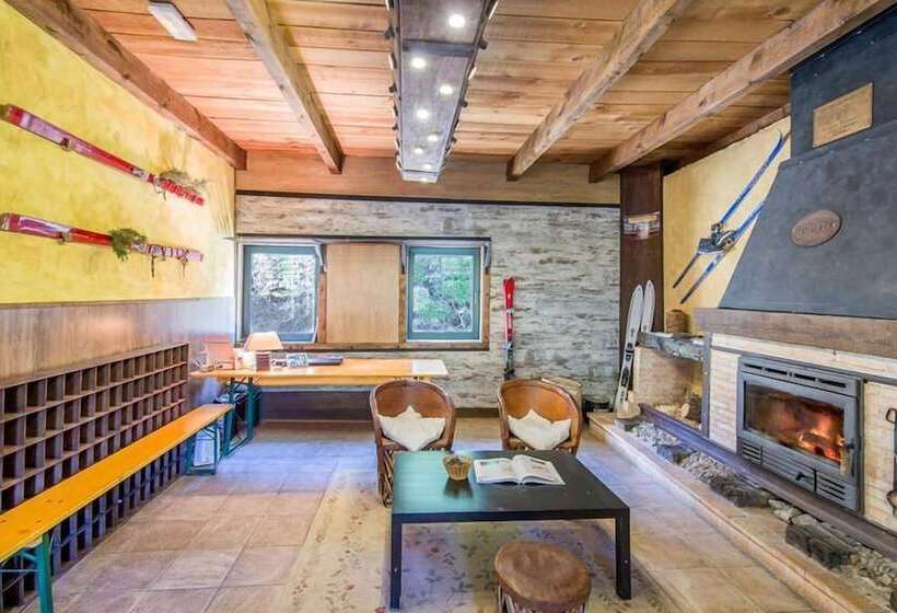 El Refugio De Cotos   Hostel