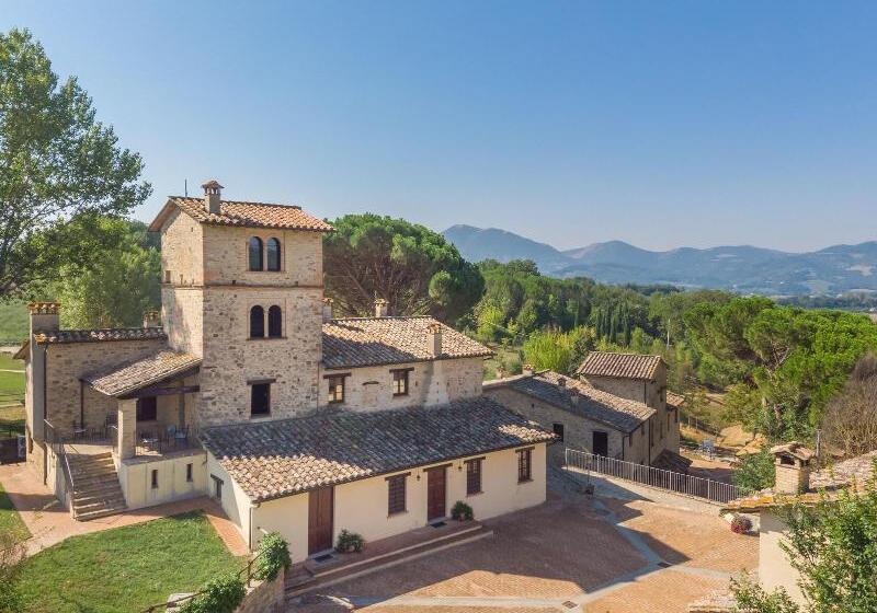 בית מלון כפרי Gh Borgo Pulciano Agriturismo