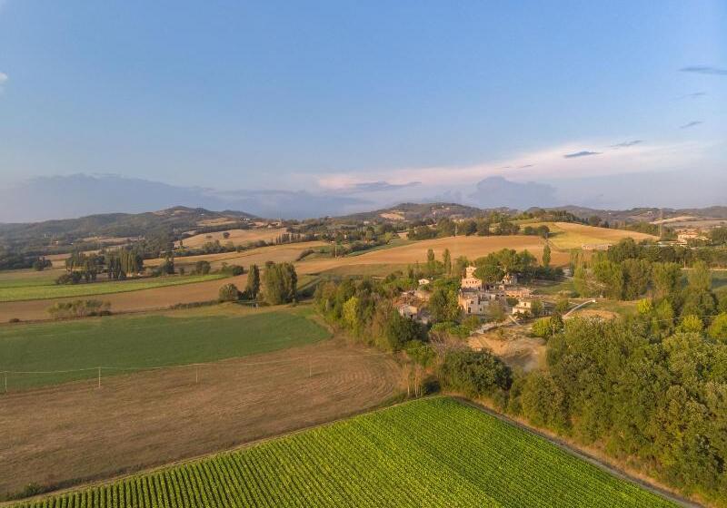 田舎風ホテル Gh Borgo Pulciano Agriturismo