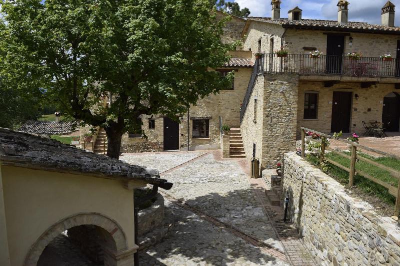 田舎風ホテル Gh Borgo Pulciano Agriturismo