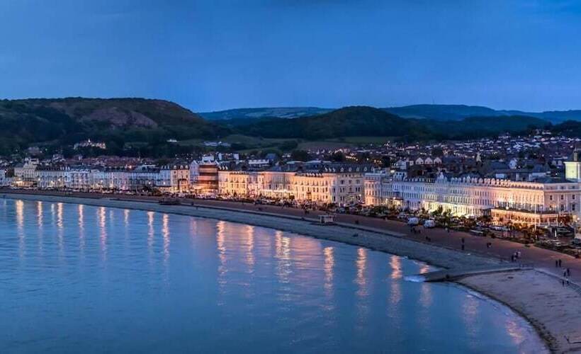 Hotelli Overton Villa