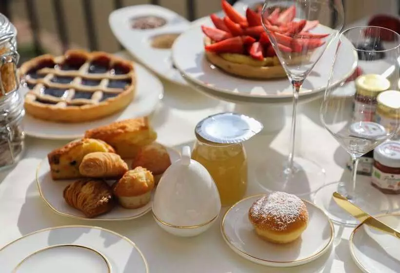 Hotelli San Gemini Palace