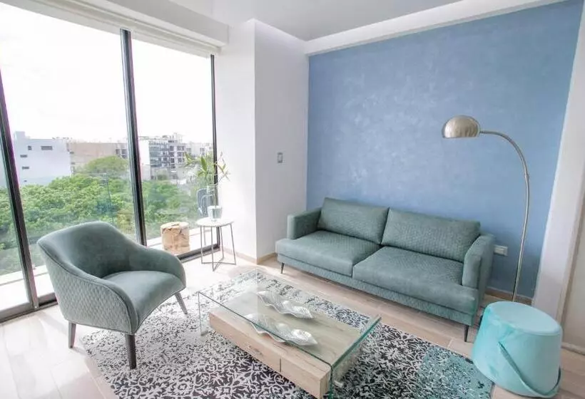 Macondo 5th Av