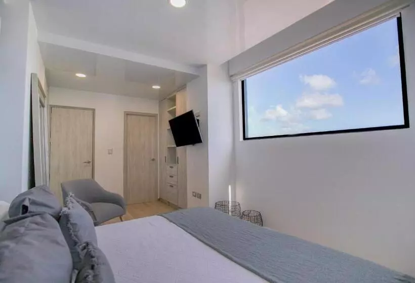 Macondo 5th Av