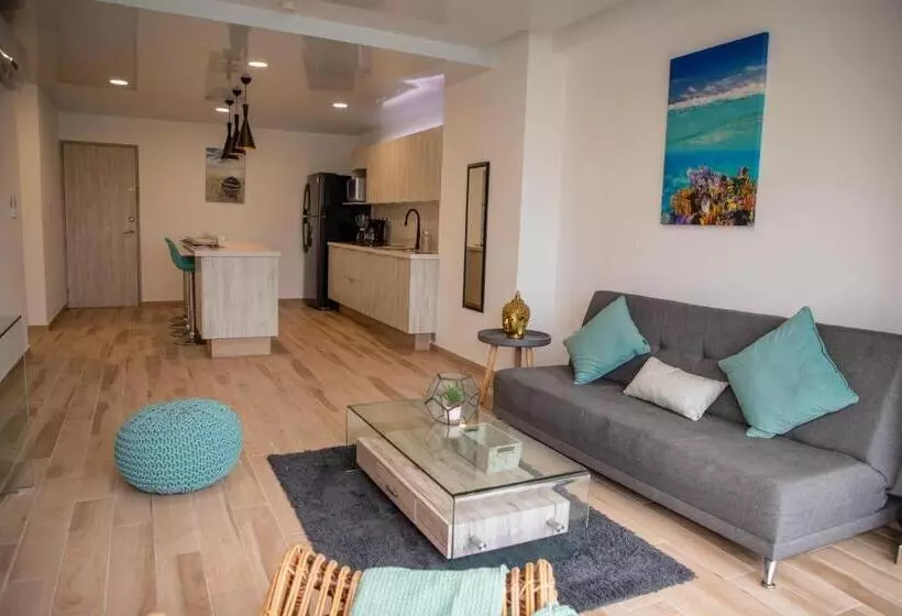 Macondo 5th Av
