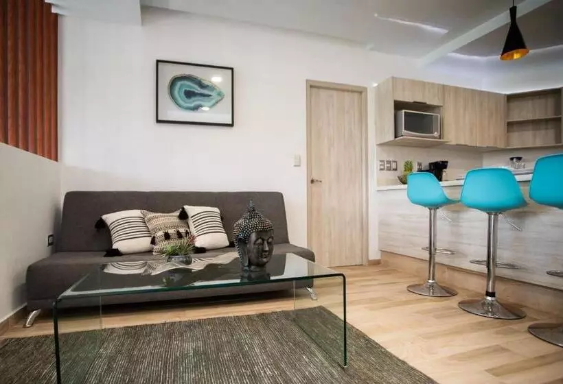 Macondo 5th Av