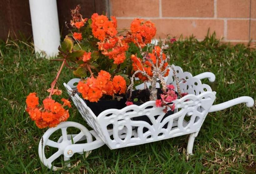 펜션 Pousada Guinda Diamantina  Mg