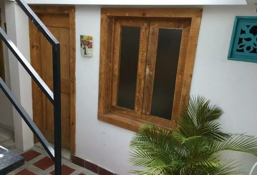 ユースホステル Adn Algo De Nosotros   Malaika