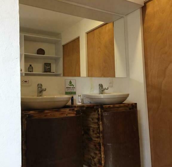 Hostel Adn Algo De Nosotros   Malaika