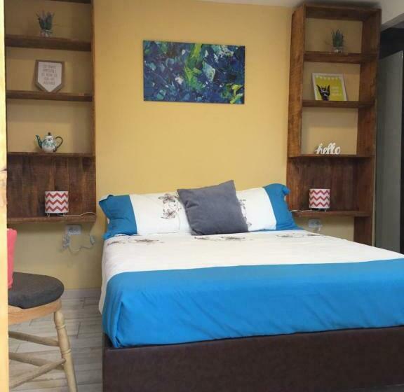 Hostel Adn Algo De Nosotros   Malaika