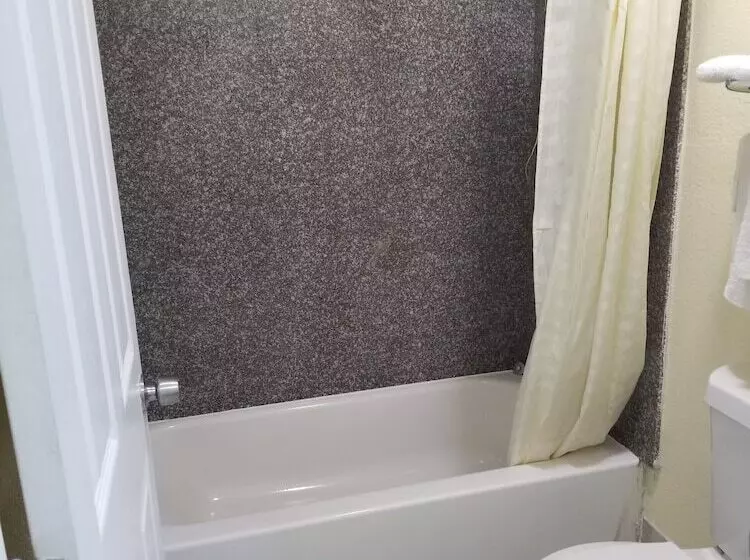 Motelli Ameristay Inn & Suites