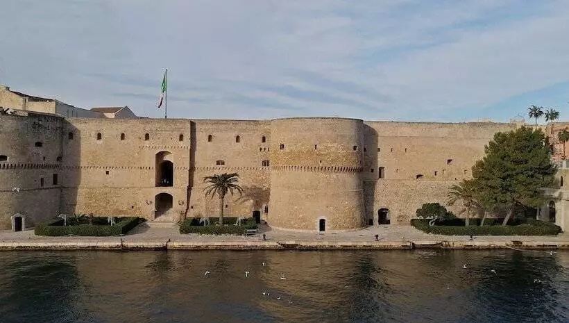 پانسیون Alba Ionica Taranto