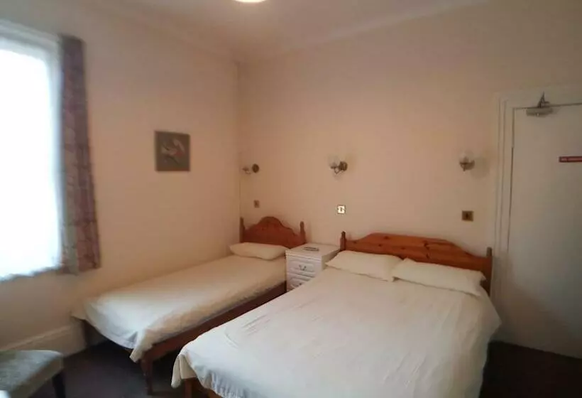 ペンション Everley Guest House