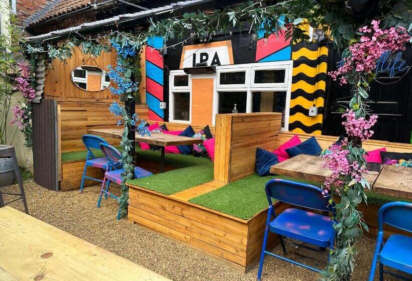 Bed and Breakfast Watergate Yard