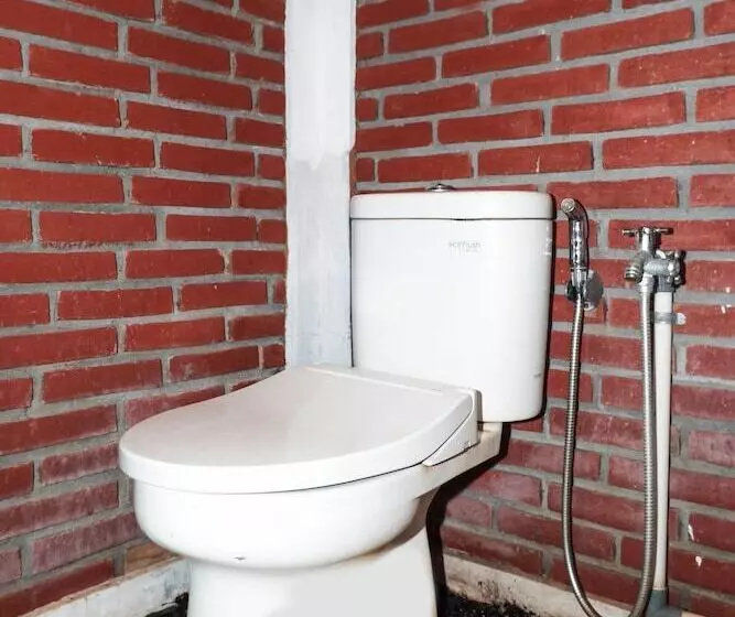 ホテル Kebon Krapyak Cottage Syariah Mitra Reddoorz Near Stadion Maguwoharjo