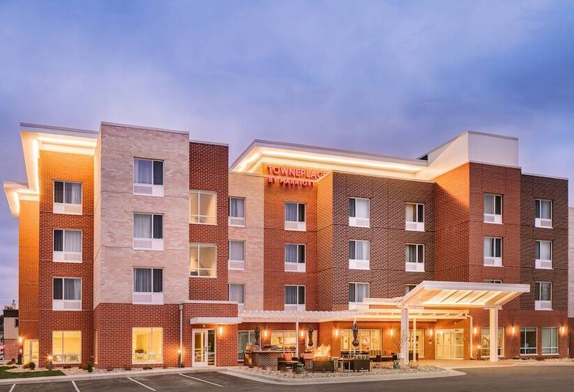 هتل Towneplace Suites By Marriott Dubuque Downtown