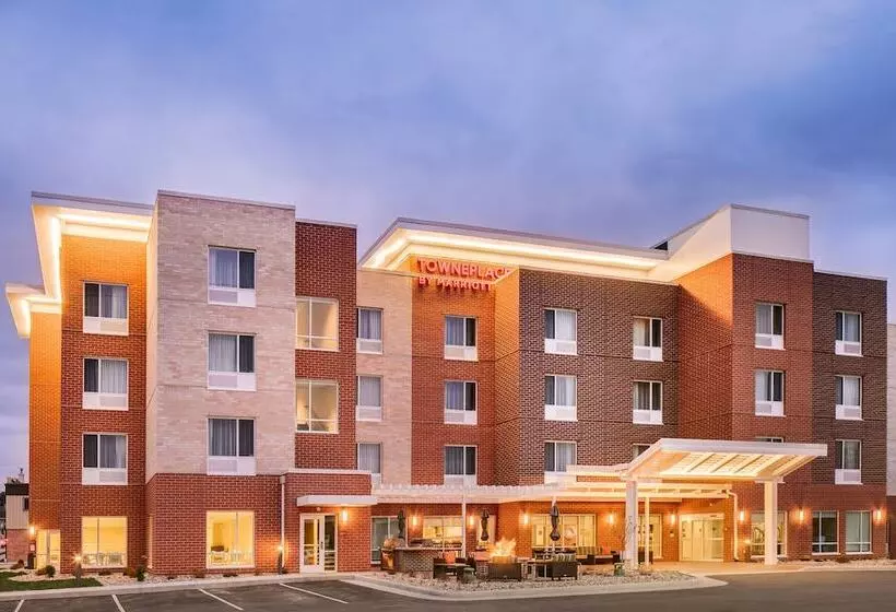 Hotelli Towneplace Suites By Marriott Dubuque Downtown