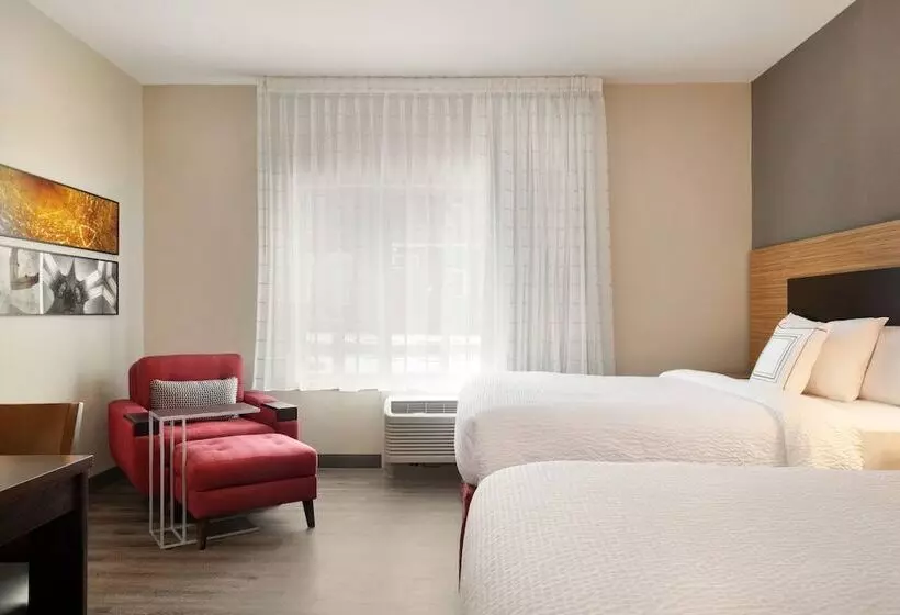 Hotelli Towneplace Suites By Marriott Dubuque Downtown