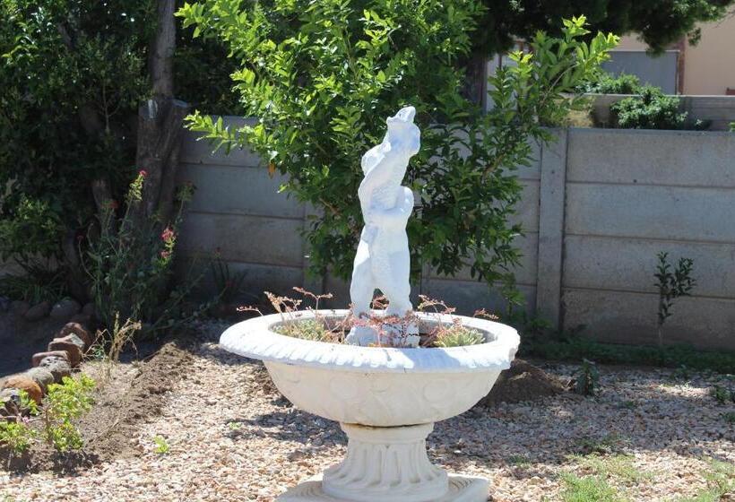 膳宿费 Ons Dorpshuis Beaufort West