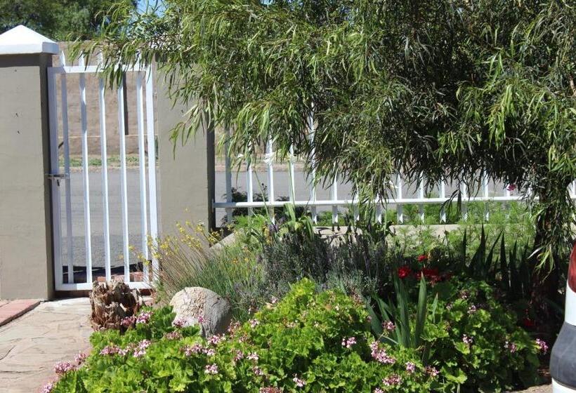 膳宿费 Ons Dorpshuis Beaufort West