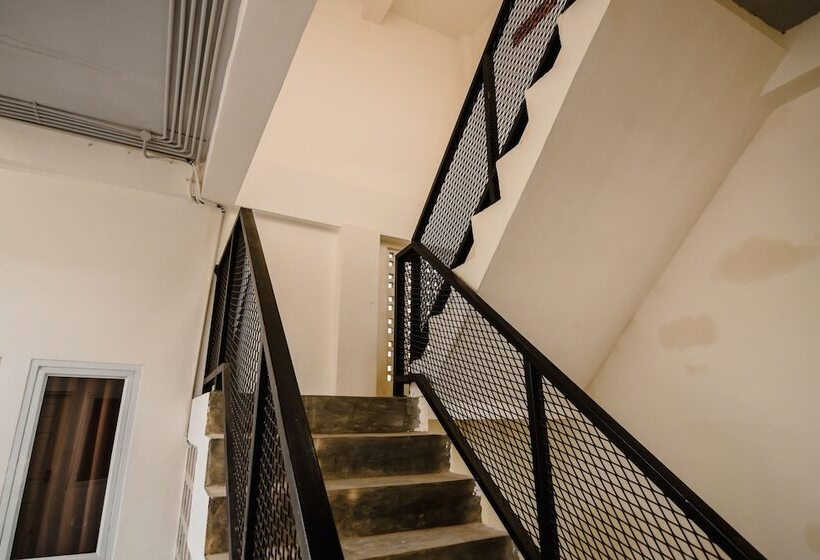 פנסיון Oyo 183 The Pipe House