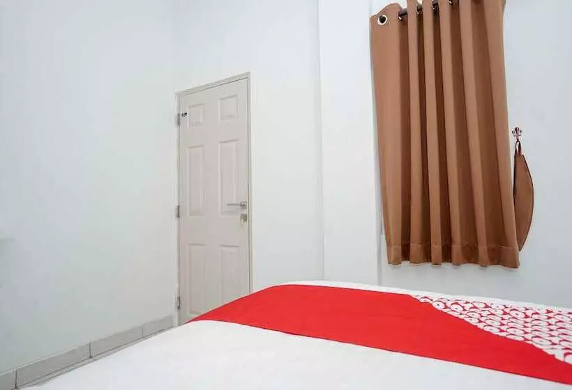 پانسیون Oyo 183 The Pipe House