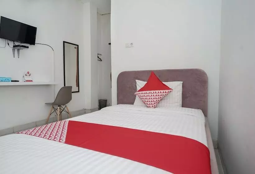 پانسیون Oyo 183 The Pipe House