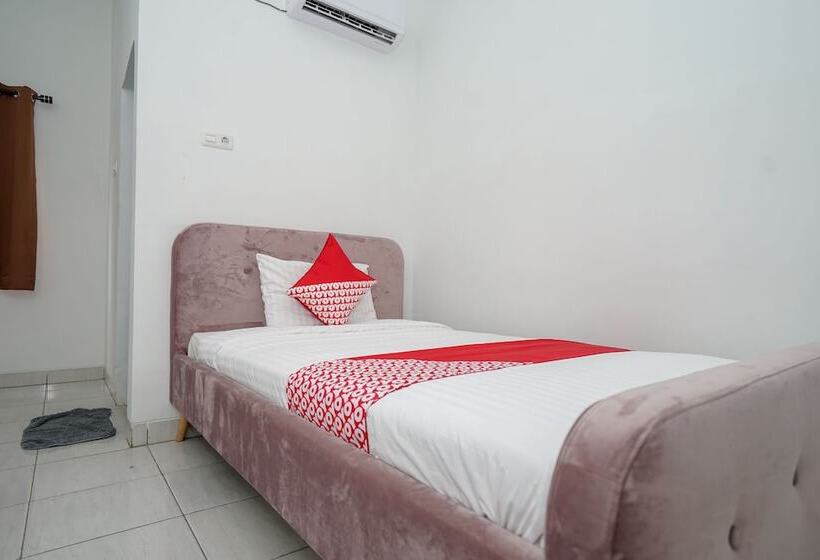 פנסיון Oyo 183 The Pipe House