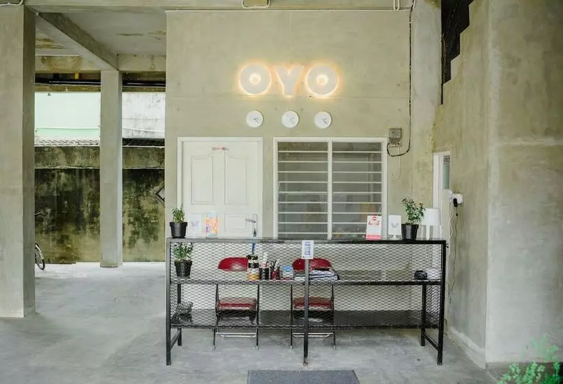 پانسیون Oyo 183 The Pipe House