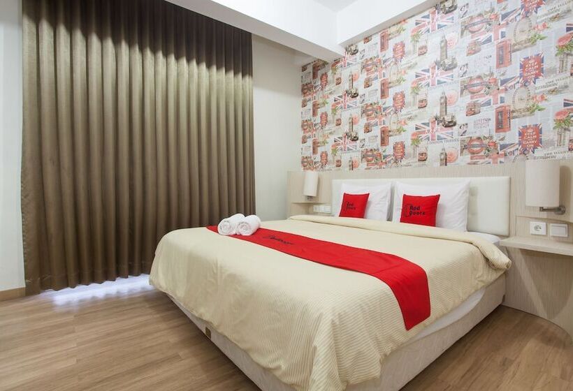 Pensjonat Reddoorz Plus At Riverside Malang