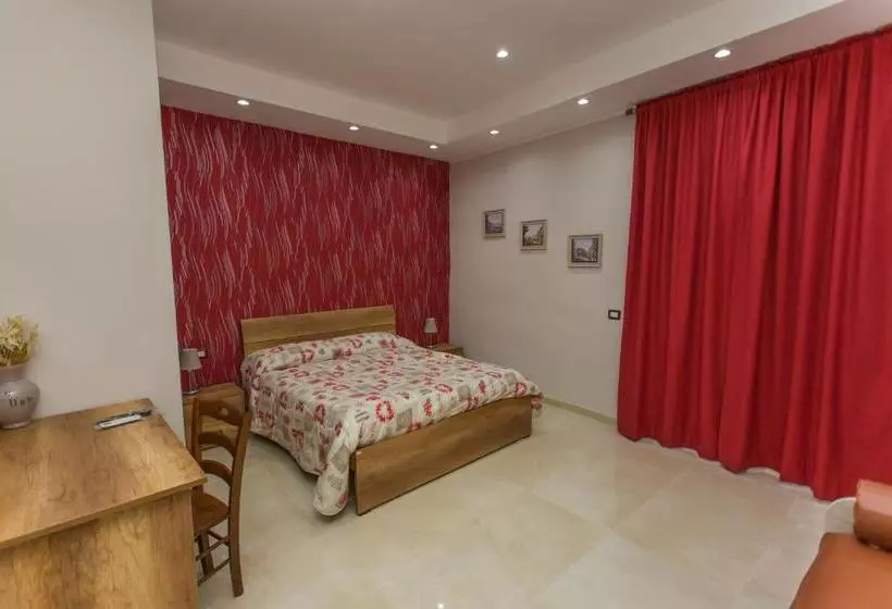 تختخواب و صبحانه Decumano Massimo