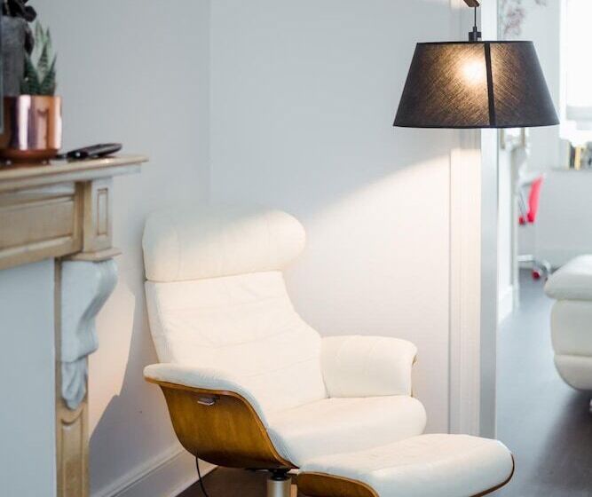 پانسیون A Flemish Tale