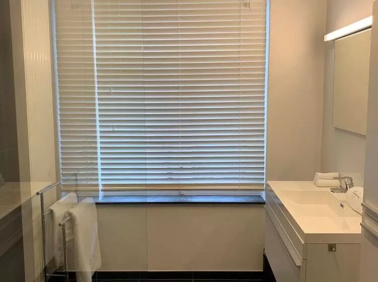 ペンション A Flemish Tale