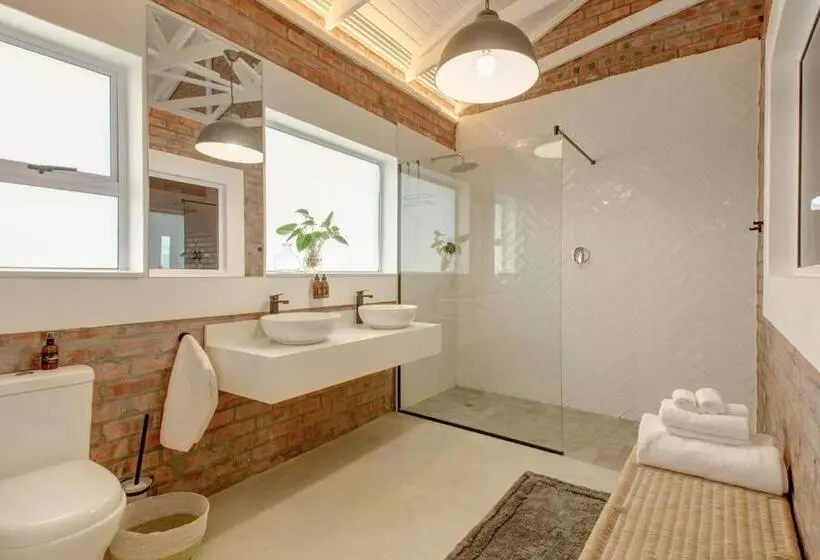 Majatalo Seeplaas Guesthouse