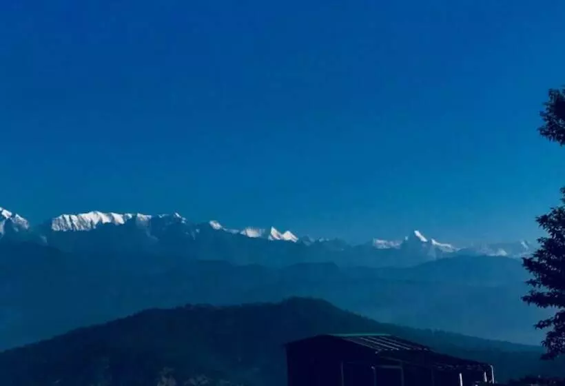 ホテル Garur Valley